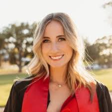 Emily Ticknor's Instagram, Twitter & Facebook