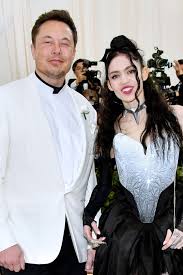 Baby shark macht alle anderen platt!, lautet das urteil des exzentrischen milliardärs. Elon Musk Grimes Das Bedeutet Der Seltsame Babyname Gala De