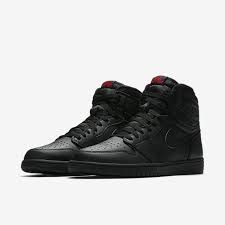 Jordan 1 Retro High Top Black And White Air Jordan 1 Retro High Og Men S Shoe Sneakers Men Fashion Sneakers Fashion Air Jordans