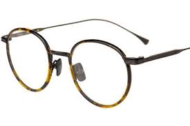 Vous pouvez aussi mettre votre style en valeur avec une paire de lunettes de marque ou une paire de lunettes de soleil. Mode Homme Comment Bien Choisir Ses Lunettes