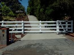 Had a duel gate one side of the henges was froze. Automatic Gates San Ramon Brentwood Pleasanton Ca
