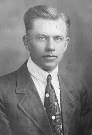 Abe Harms's Instagram, Twitter & Facebook