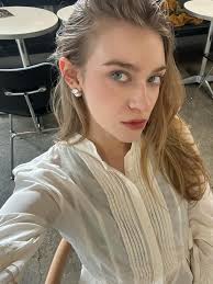 EVA BOND (@eva_bond16) • Instagram photos and videos