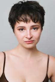 Linn Watson's Instagram, Twitter & Facebook