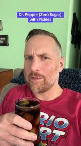 Justin Makes Cocktails (@justinmakescocktails)