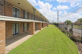Chimney rock was an important landmark for overland westward migration. Fountains At Chimney Rock Houston Tx Apartment Finder