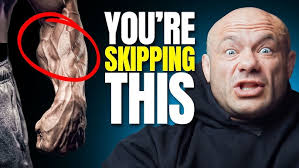 Rob Niter Tricep Extension/Posing