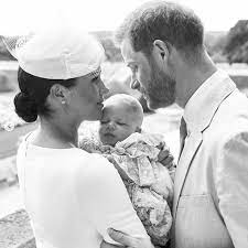 Non è stato reso noto quando nascerà la bambina o il bambino. Meghan Markle Se Harry Annuncia Il Secondo Figlio Amica