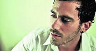 El malagueño José Carra presenta su disco 'Verso' Los Brooklin Gypsies y su  música global llegan a La Sala