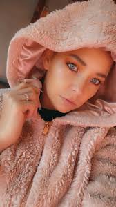 Painting in the Sims is such an exploit