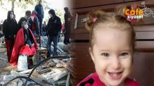 Depremden bir gün sonra, apartman enkazı altında kalan anne seher. Enkazdan 65 Saat Sonra 3 Yasinda Bir Bebek Cikarildi