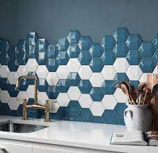 credence cuisine et tendance de deco 2018 avec carrelage hexagonal tendance deco 2018 tuile hexagonale credence cuisine blanche