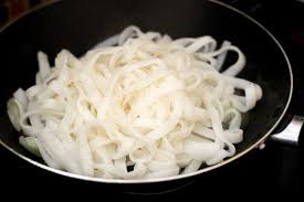 Beef Chow Fun Pan Fried Rice Noodles Fun Noodles Chow Fun Noodles Noodle Dishes