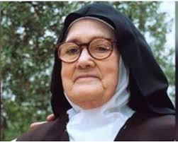 Cause for canonization of Sister Lucy of Fatima - DISCALCED CARMELITES