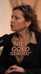 Lieve vrienden, we hebben weer een bijzondere spreekster voor jullie:  Auteur van maar liefst vier boeken over nieuwetijdskinderen,  hoogsensitiviteit en energetische bewustwording Annemarie van der Grift!  Met een achtergrond in de reguliere