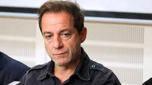 Η βουλευτής της νδ με μια υπέροχη φωτό με την ίδια να φορά νυφικό και το χέρι της με τη. Sth Gada O Lignadhs