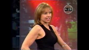 Couric was showing off her impressive beach body as she and her financier husband john molner were. Katie Couric 21 Gun Salute 2004 Youtube