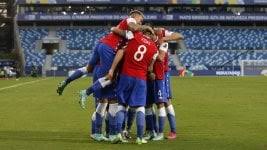 Esto debido a las últimas indisciplinas que protagonizaron algunas de sus estrellas, entre las que esto sería el colofón a otro acto de indisciplina que vivió la selección chilena, ya que antes del. Bnsg23jeimb1nm
