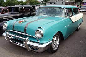 Pontiac Safari C Courtesy Of Wikipedia Org Chrysler Newport Big Car Pontiac