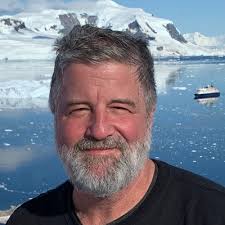 Bob Seaton (@bobse@me.dm)