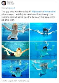 · nirvana band members, dave grohl, krist novoselic and kurt cobain, in an underwater . Vzk8jdqsrhkcym
