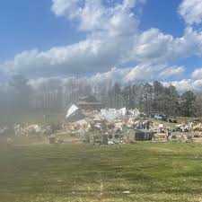 Another view of the meteor/fireball tonight around 8:40p CT… video from Layton  Powell in Tuscaloosa