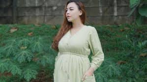 Sorotan berawal dari perseteruan antara mantan istri alfath faathier, ratu rizky nabila dan. Baru Cerai Dengan Ratu Rizky Nabila Alfath Fathier Sudah Pamer Istri Baru