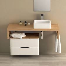 Meuble de rangement salle de bain avec design très original. Decouvrez Le Nouveau Meuble De Salle De Bain Woody