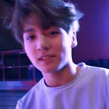 Bts dna wallpaper cr emma maknae tumblr on we heart it. Jungkook Purple Aesthetic Discovered By Karla