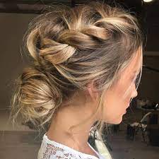 45 Messy Hairstyle Ideas For Girls To Have A Cool Carefree Attitude Messyhairstyles Hair Styles Wedding Hairstyles Long Hair Styles