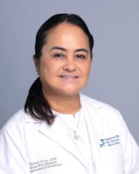 Mildred Cruz's Instagram, Twitter & Facebook