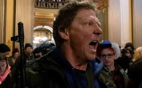 DÂN MỸ BIỂU TÌNH PHẢN ĐỐI PHONG TỎA: tin tức Mới nhất Dân Mỹ mang súng vào  nhà Quốc hội tiểu bang biểu tình, phản đối lệnh phong tỏa