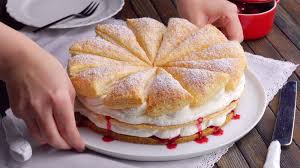 Con questa ricetta vegetariana, pronta in poco più di mezz'ora, porterete in tavola una pietanza gustosa che vi conquisterà con la sua semplicità. 10 Ricette Dolci Alternative Con La Pasta Sfoglia Per Creare Meravigliosi Dessert Veloci