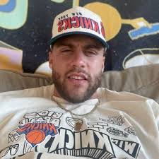 Ben Gascon's Instagram, Twitter & Facebook