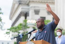 Springfield City Councilor Malo Brown agrees to donate $1,000 over campaign  violation