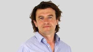 Inside track: Former bankers lend support to upstart lender