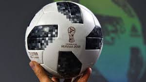 The manufacturer of the ball was forward sports, a sports equipment supplier based in sialkot, pa. Telstar 18 Como Es La Innovadora Pelota Del Mundial De Rusia 2018 Y En Que Se Diferencia De Los Modelos Anteriores Como Brazuca Y Jabulani Bbc News Mundo