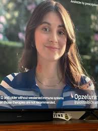 I remember when I first saw this commercial. Kevin and Mr. D'Martino had me  dying!