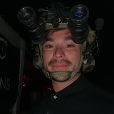 Are there traveling mechanics available to change back brakes and rotors in  Lawton?