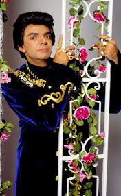 Todos los demás se apellidan gonzález, apellido paterno del actor. 15 Memorables Personajes De Eugenio Derbez Revista Caras