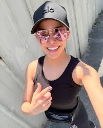 Gretchen Fullido (Official Page)