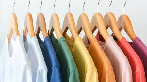สีเสื้อมงคล 2567 สีมงคลประจำวันเกิด เฮง ปัง รวย เสริมดวงรุ่งตลอดปี