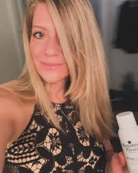 My beautiful talented friend @spasicov that makes super cute babies loves  #BronzeGlow :) ⭐️ #Bronze #Glow is Stephanie's go to #product for her  leading #Actors