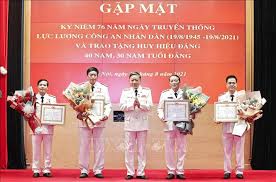 May 25, 2021 · từ ngày 25/5, khách đến cơ quan công sở liên hệ công tác, làm việc phải khai báo y tế. Dhdehvurjx3xqm