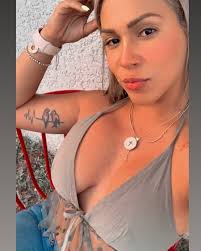 Stephanie Pellot's Instagram, Twitter & Facebook