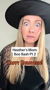 Lindsey Mom Life Halloween Party