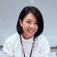 Donna Popham's Instagram, Twitter & Facebook