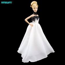 Melatih saraf motorik anak dengan mewarnai gambar barbie adalah hal yang sangat mengembirakan buat sang anak. Gorgeous Dress Wedding Party Costume Princess Gown Strapless Clothes For Barbie Doll Fr 11 5 12 Puppet Toy Handmade Collection Clothes For Barbie Clothes For Barbie Dollsfor Barbie Aliexpress