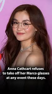 It's no surprise that Anna Cathcart refuses to take off her Marco glasses  at any event these days.😎 #annacathcart #iconweave #anna #cathcart  #viralvideo #famouspeople