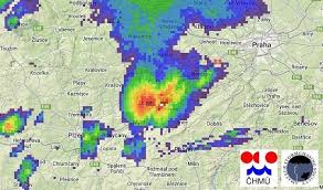 Radar je umístěn na jedné z nových budov přímo v zóně a jeho dosah postačuje na detekci srážek v radar; V Bourkach Se Objevily Velke Kroupy O Velikosti Az 4 5cm